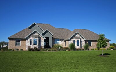 Natural Lawn Treatments That Work: A Simple Program for a Greener Yard